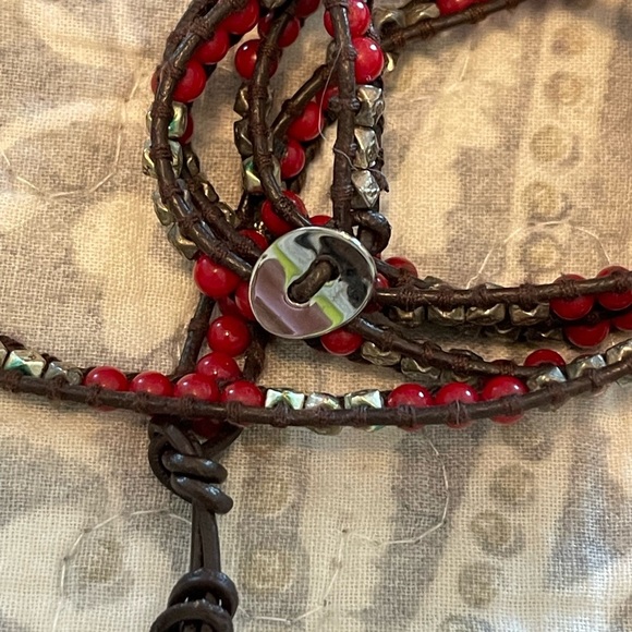 Chan Luu Vintage Leather Wrap Bracelet Red Silver Beads Trend Collection Boho - Picture 2 of 4